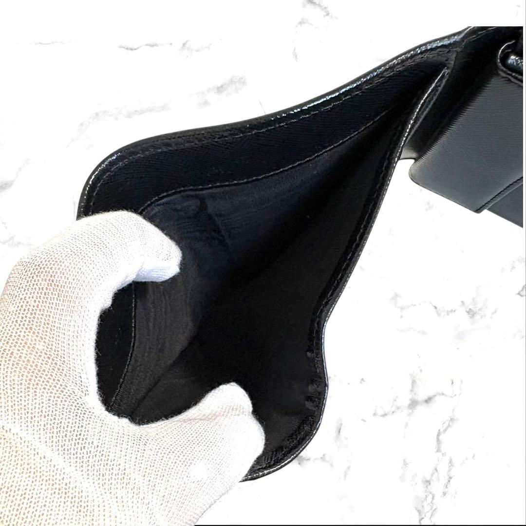 極上美品✨ PRADA プラダ 三つ折り財布 サフィアーノ ブラック 三角ロゴ
