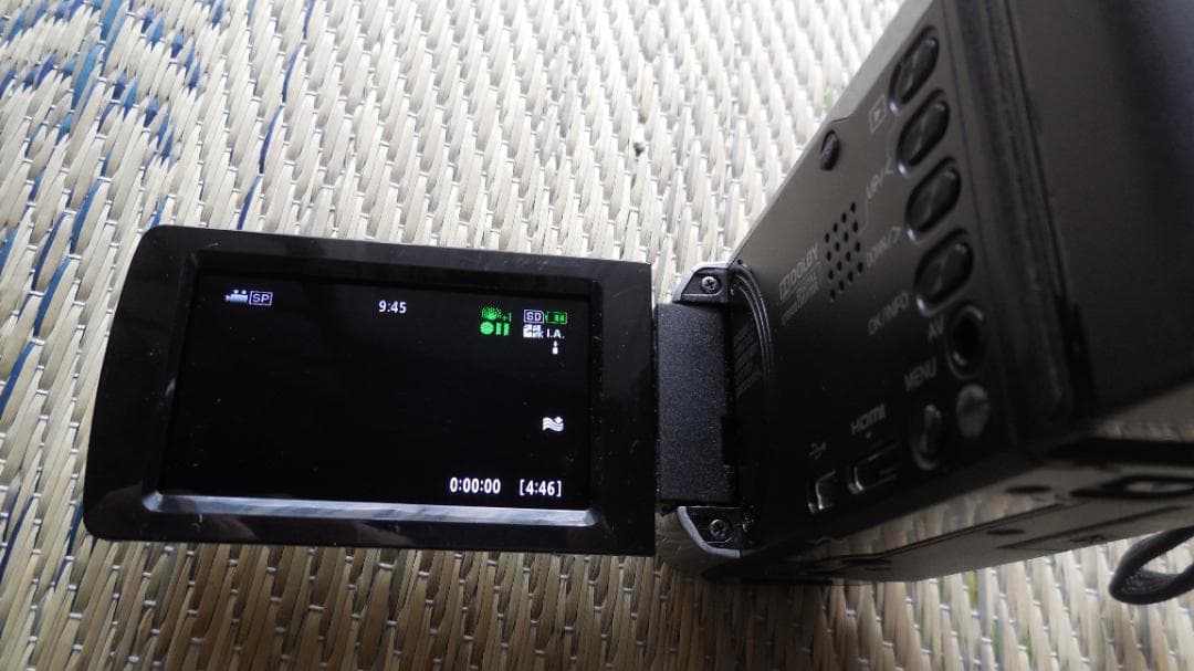 JVC Everio　GZ-E239-S