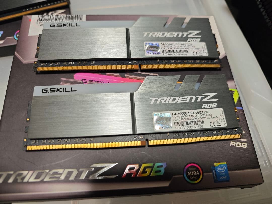 メモリー G.SKILL TRIDENT Z RGB 16gb DDR4 3000MHz