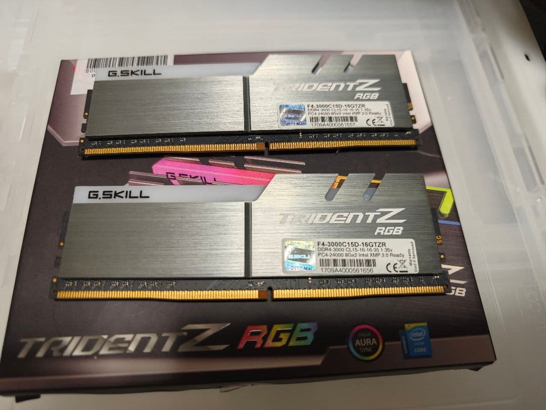 メモリー G.SKILL TRIDENT Z RGB 16gb DDR4 3000MHz