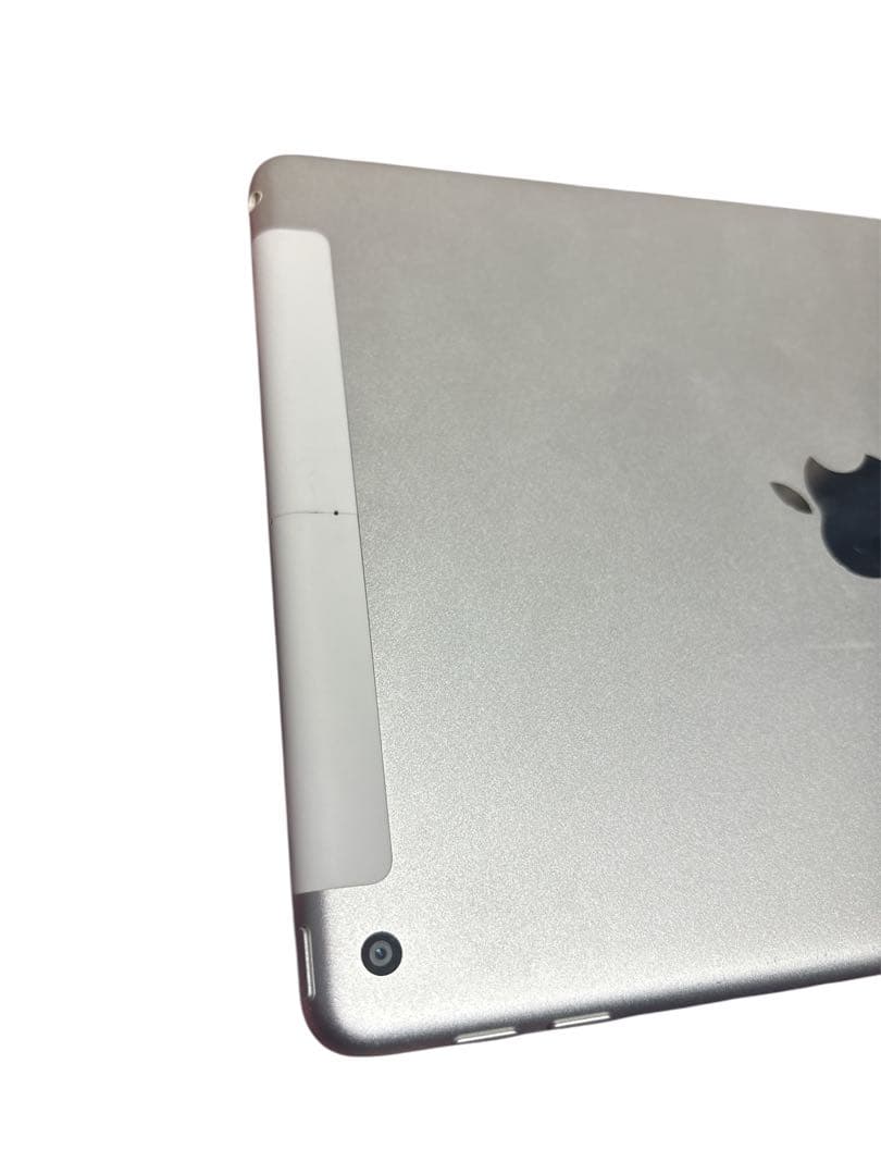 Apple iPad 第5世代 シルバー 本体