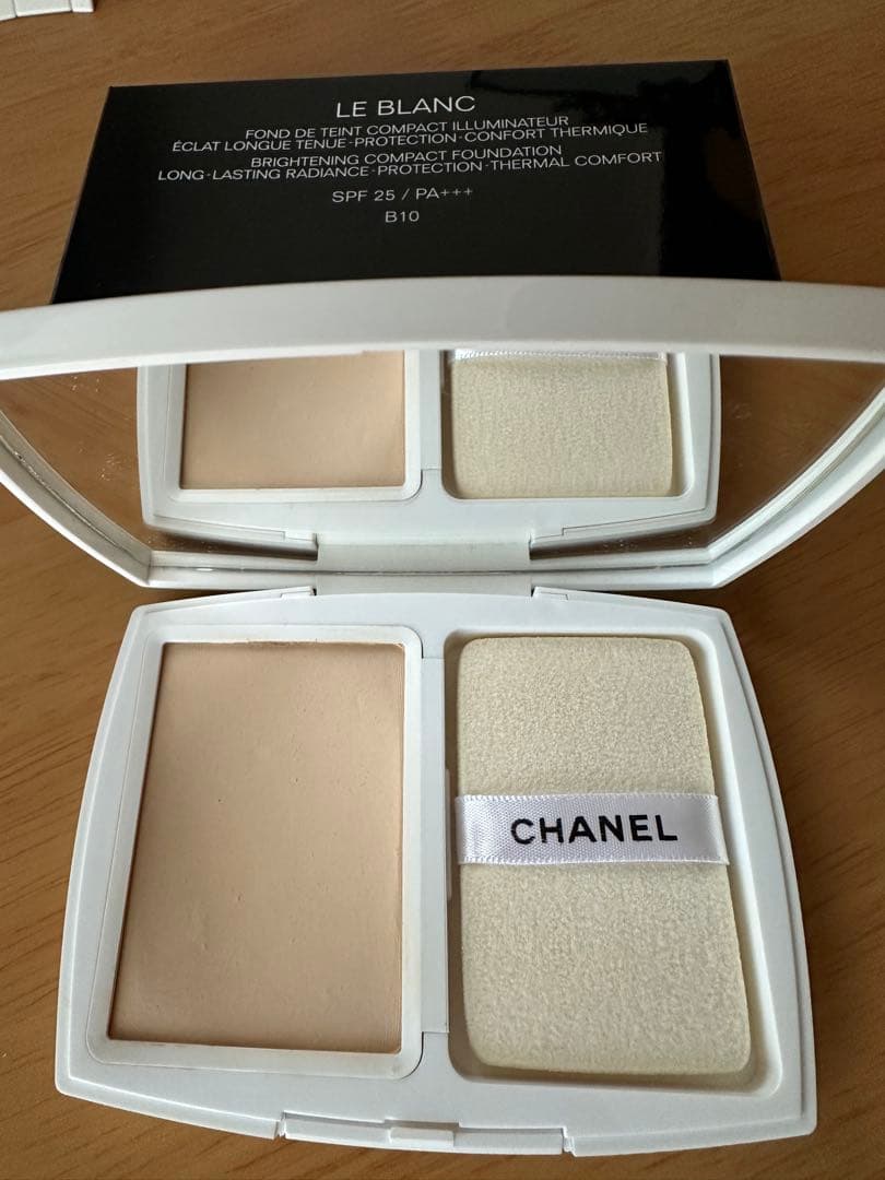 CHANEL ル　ブラン　ブライトニング　コンパクト　B10 箱、付属袋付き