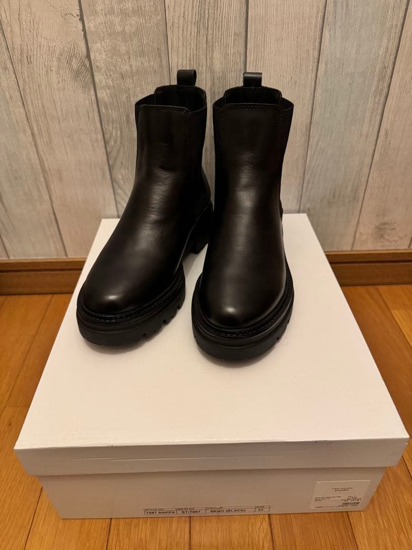 ENESS　チェルシーブーツ　37
