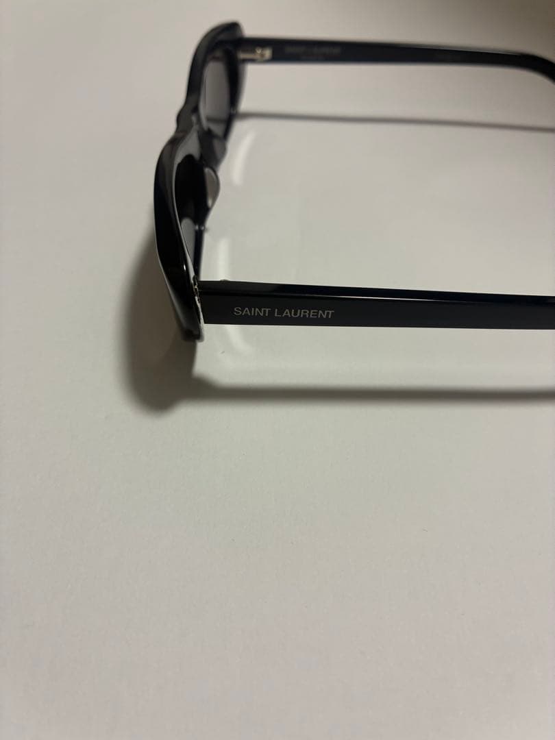常田大希着用　Saint Laurent サングラス