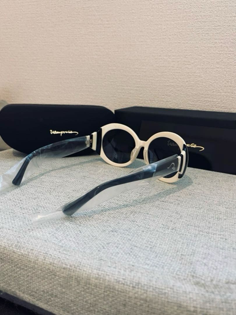 HYDE着 監修 同型同色GURUGURU サングラス ファンクラブ限定受注生産
