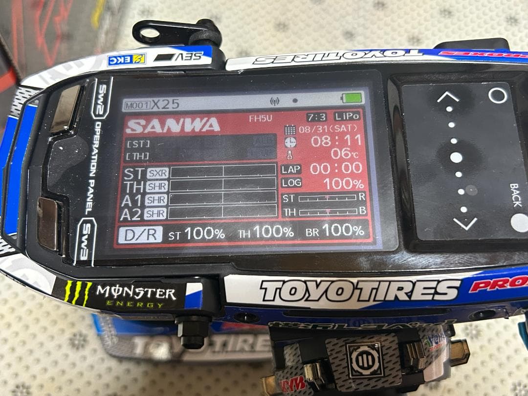 SANWA M17S ラジコン送信機 本体と付属品