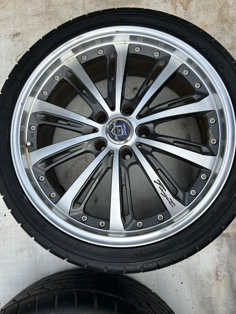 245/35 ZR19アルファード　1本