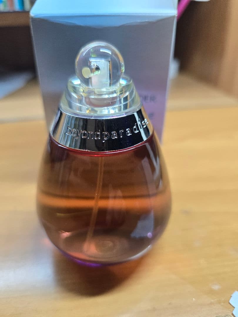 ブチャラティエスティーローダー ビヨンドパラダイス　香水100ml