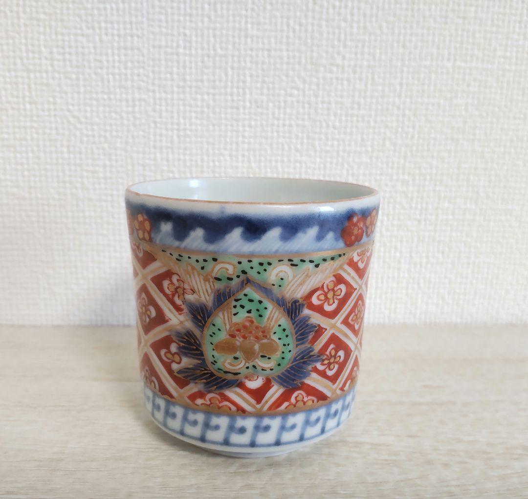 お値下げしました、古伊万里　色絵菱繋文　波手覗