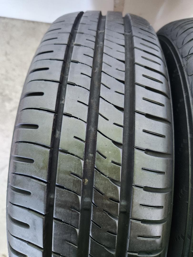 送料込☆2023年製 ダンロップタイヤ 175/65R14日本製☆2本
