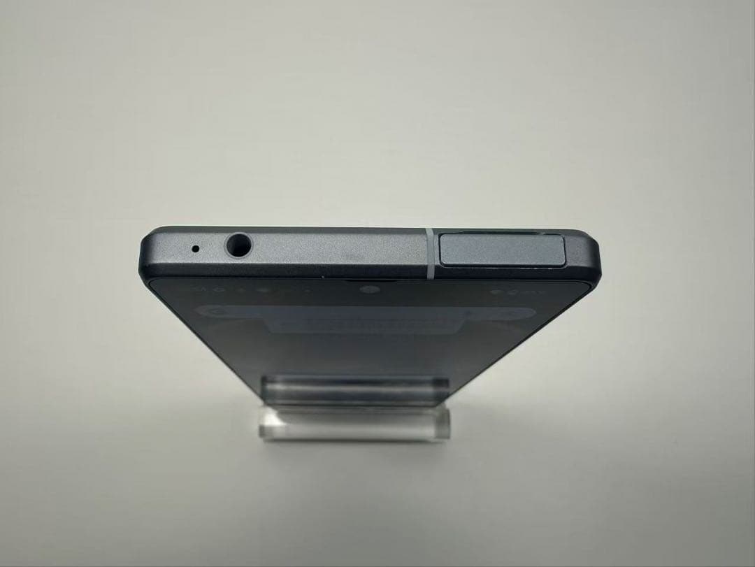 Aquos R8 SH-52D docomo 256GB ブルー