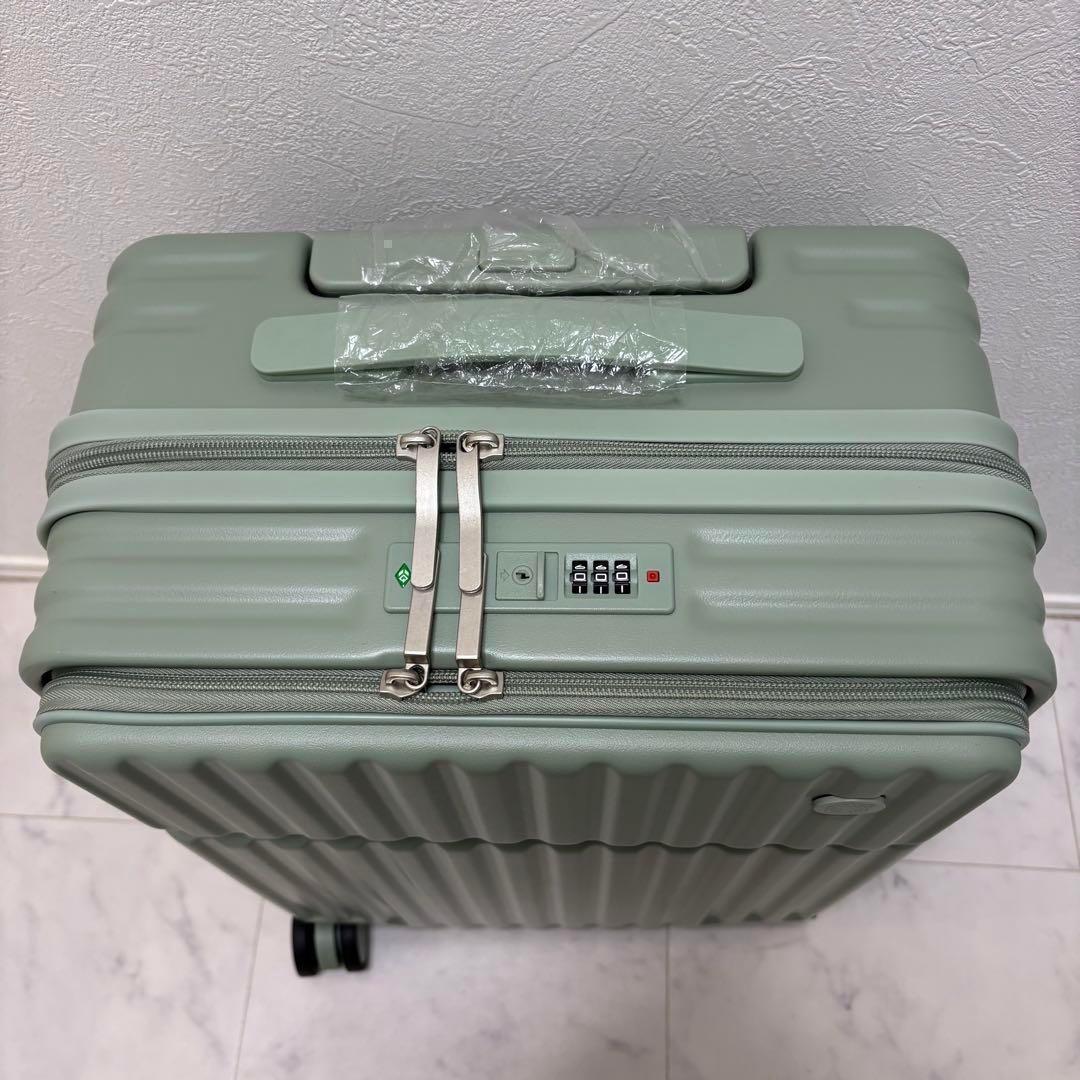SNSで話題❣️新品⭐️機内持ち込み⭕️キャリーケース 38Lペールグリーン