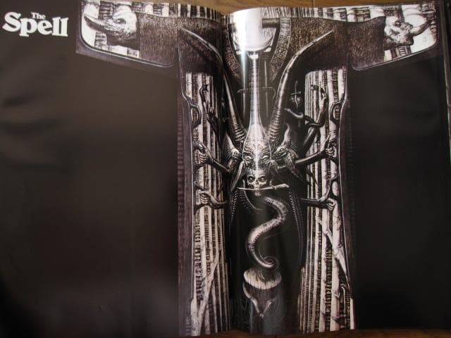 H.R.GIGER’S NECRONOMICON　H.R. ギーガー　難有