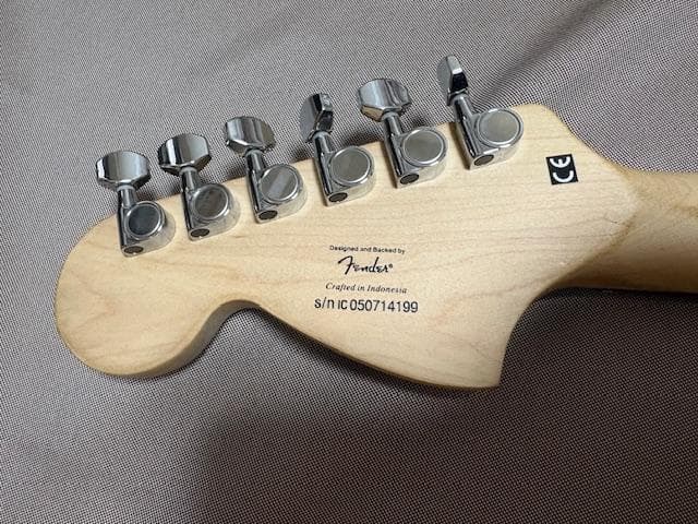ギター Fender By Squier Standard stratcatser