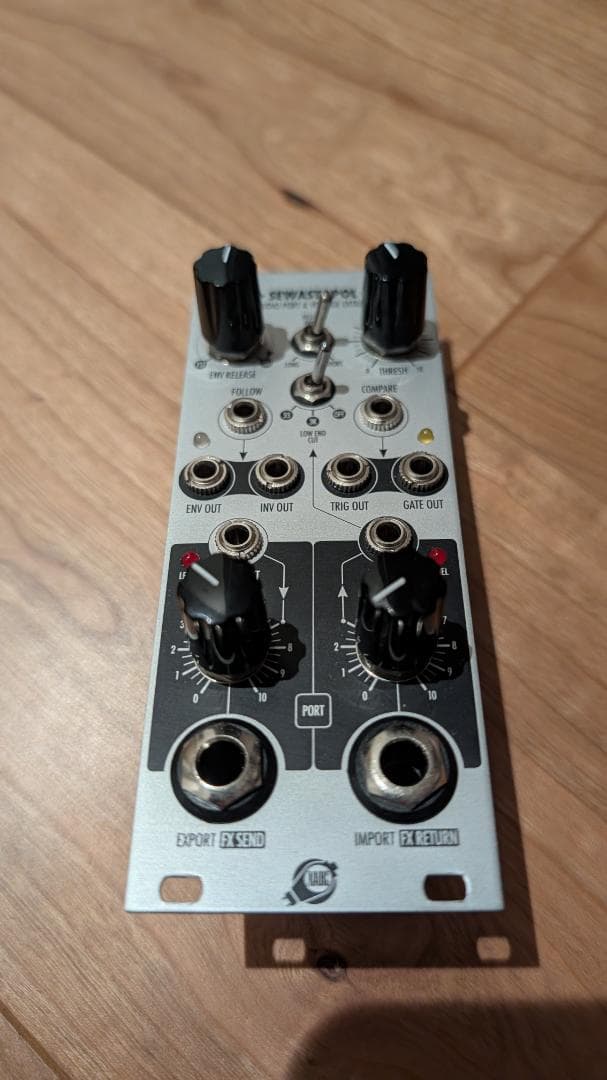 XAOC Devices / Sewastopol II　モジュラーシンセ