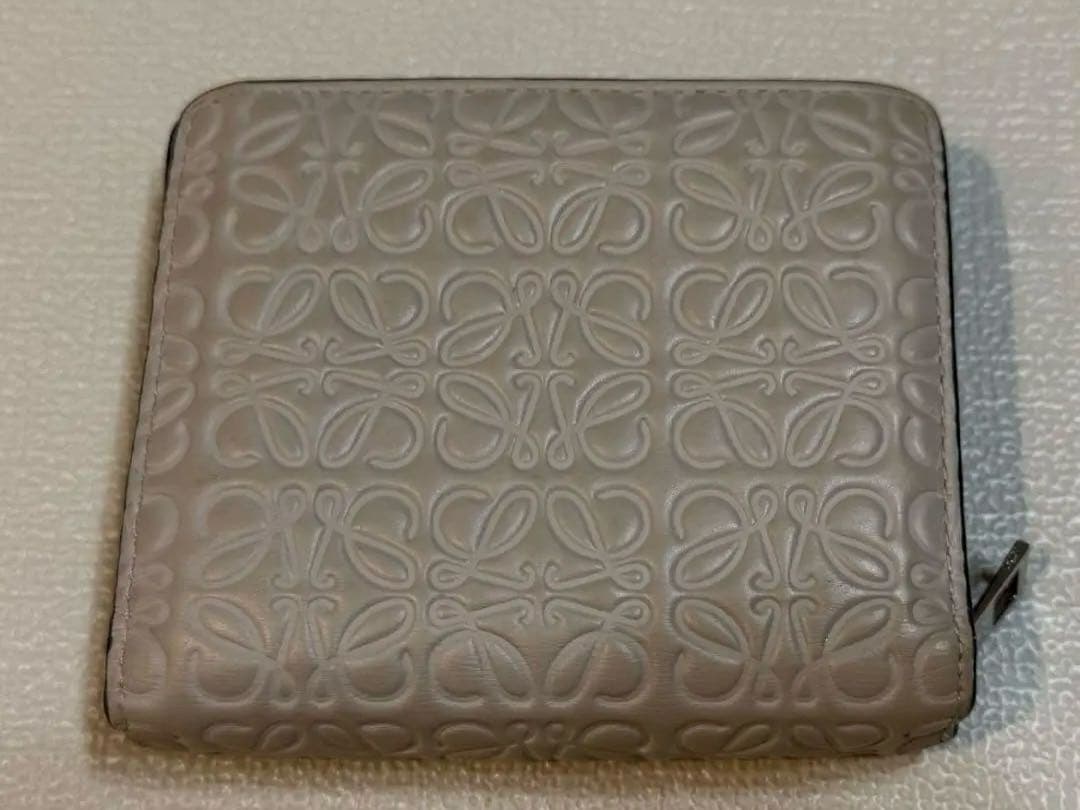 ぺこ　LOEWE ロエベ コンパクトウォレット ベージュ 正規品