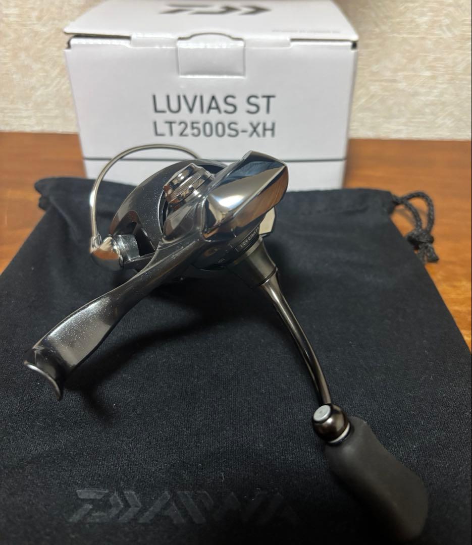 リール 24 LUVIAS ST LT2500s-xh