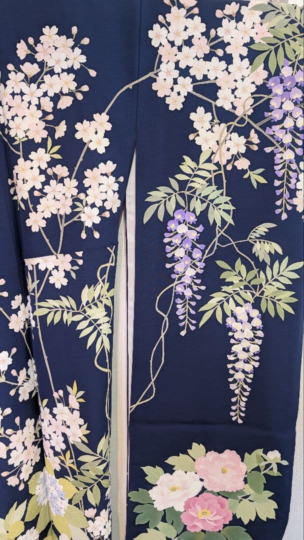 【超高級美品•作家物】華やかな花柄紺色振袖♪