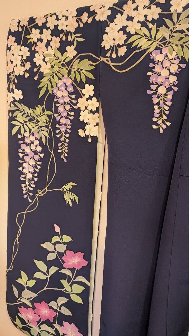 【超高級美品•作家物】華やかな花柄紺色振袖♪