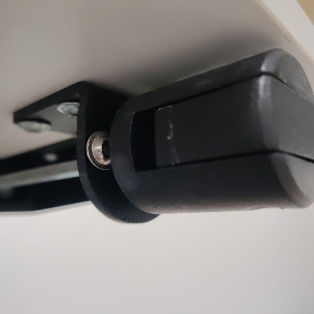 【最終値下げ】GTPRAYER ゲーミングテーブル 電源ポート付き 昇降式