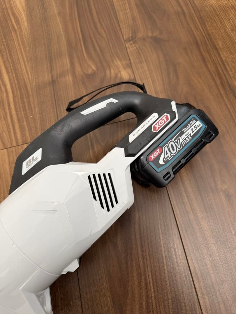 Makita 充電式クリーナー CL003GRDW 40V 本体 充電器