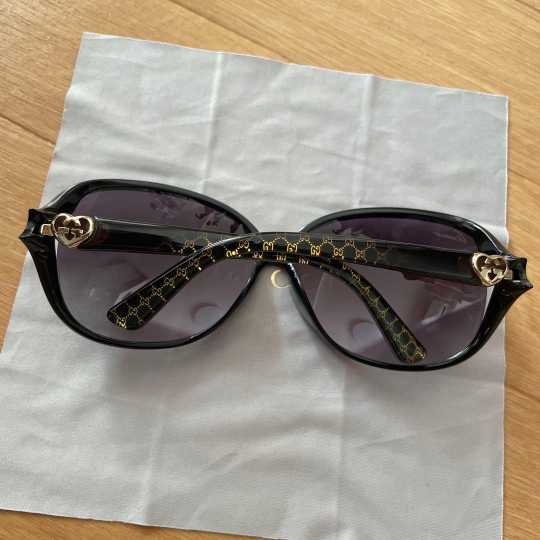 GUCCI サングラス GGロゴ ハート