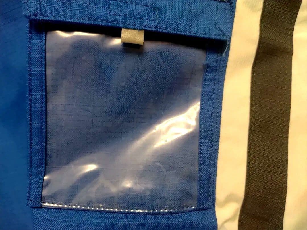 DESCENTE 子ども用スキーウェア 青と白