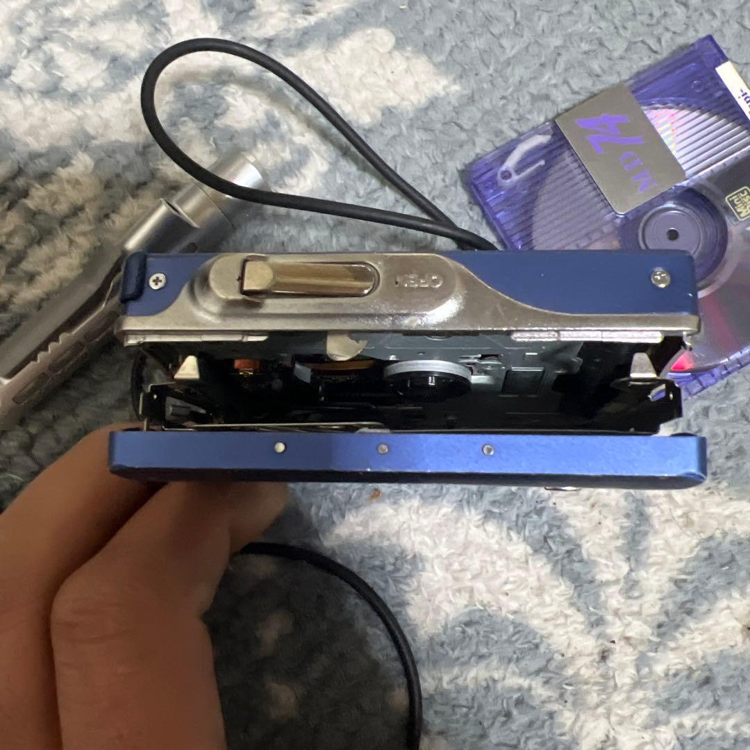 SONY ポータブルMDプレーヤー MZ-R909