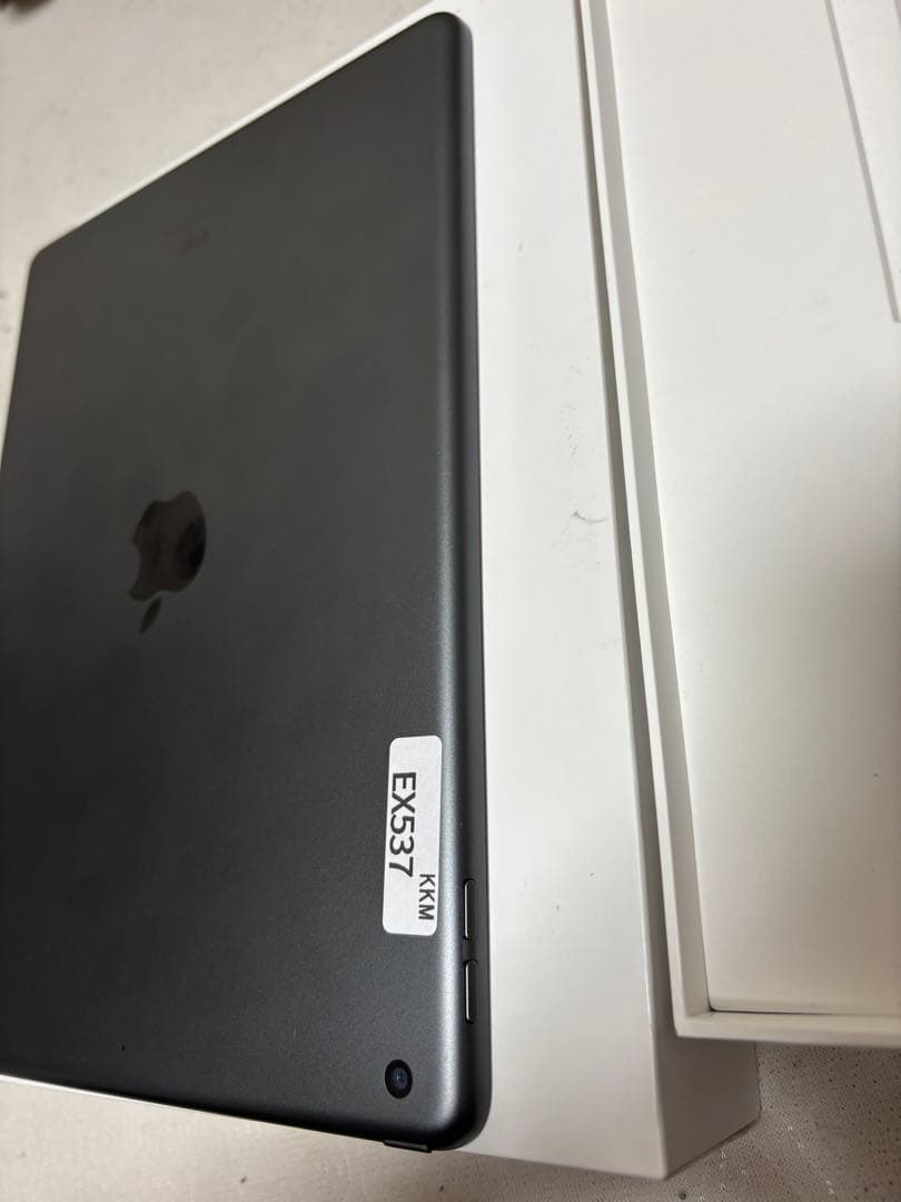 r*n様 Apple iPad (第7世代) 128GB バッテリー97%