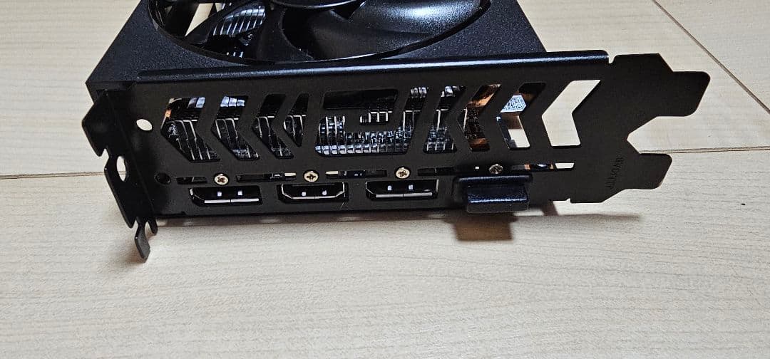 Radeon デュアルファン RX7600 8GB 動作確認済み