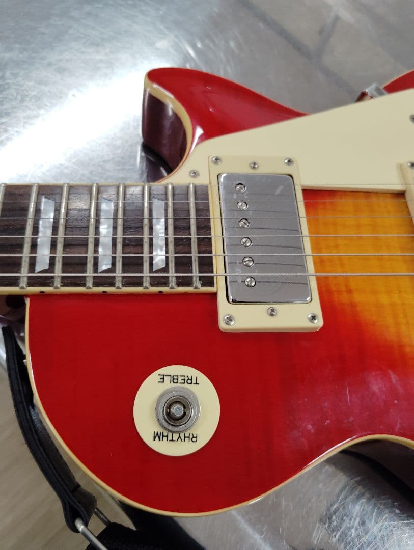 Epiphone Les Paul サンバースト ギター