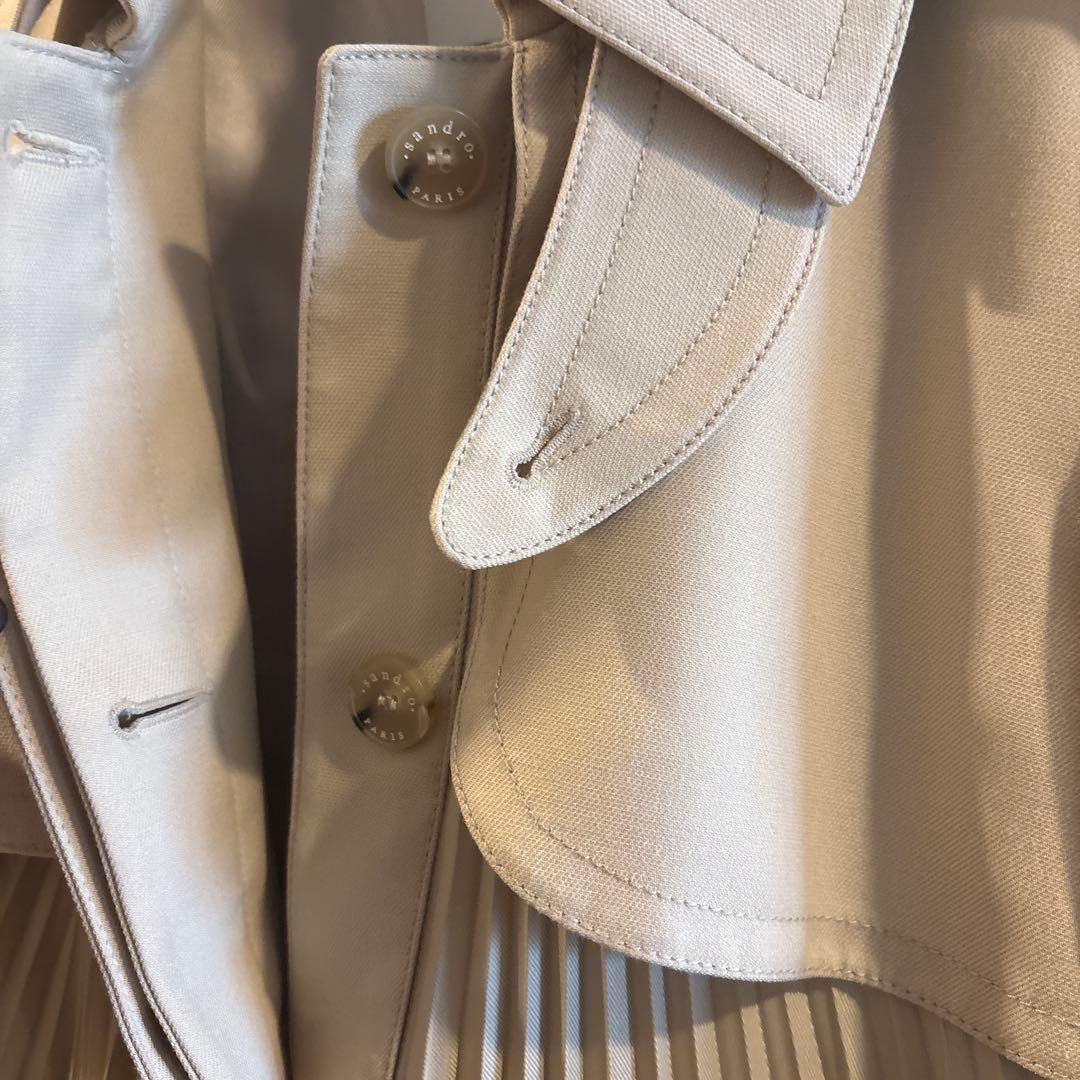 sandro ベージュプリーツトレンチコート