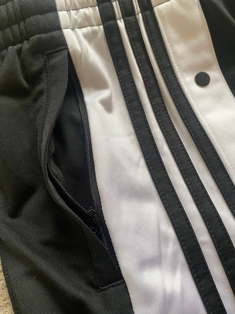 値下げ⭕️アディブレイク パンツ　IU2519 adidas Originals