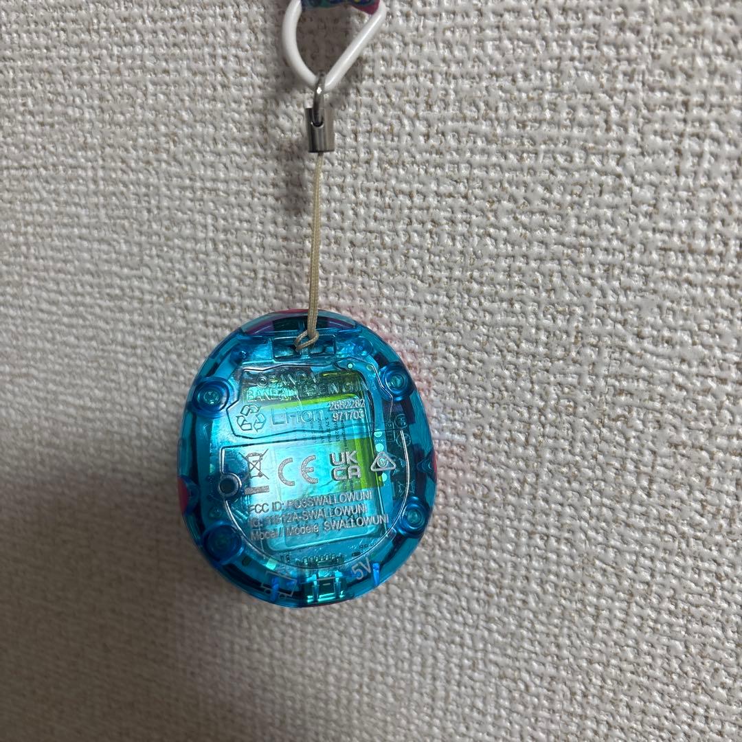 たまごっちUni ピンク/ブルーストラップ付き