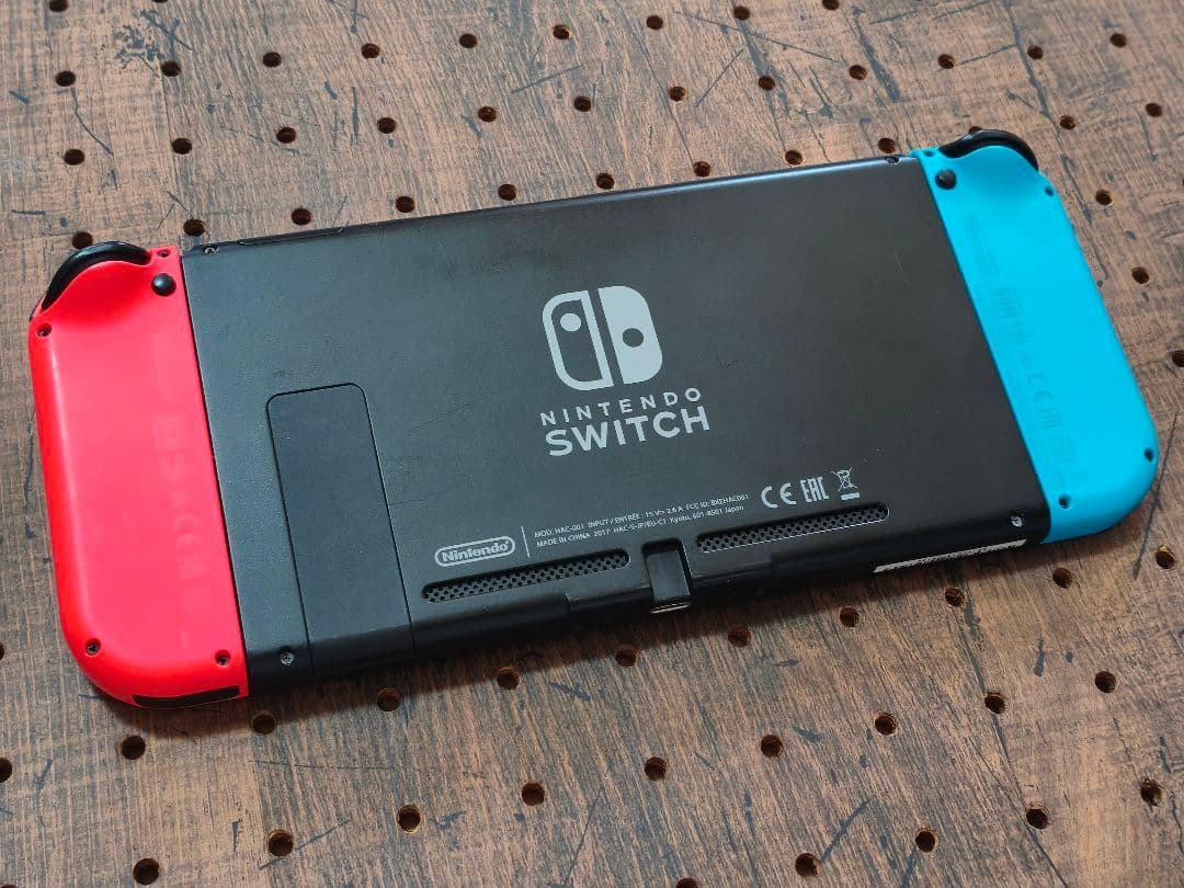 Nintendo Switch 本体 青/赤 充実の付属品、おまけ付き