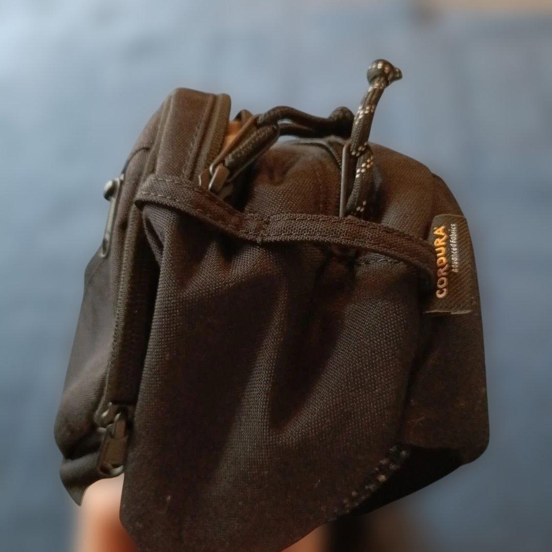 y*i様 美品　Hugoo ショルダーバッグ型ヒップシート