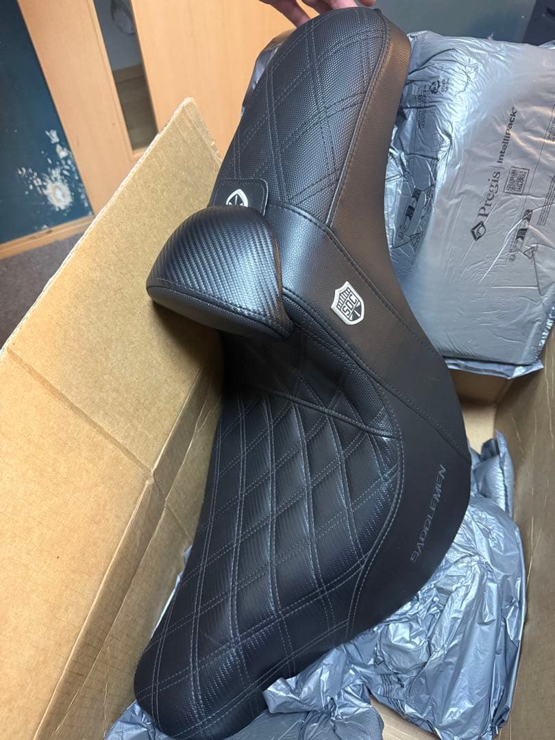 Saddlemen SDC パフォーマンスグリッパーシート