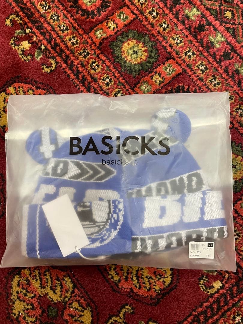 （新品）basicks Hooligan Bear Beanie ビーニー