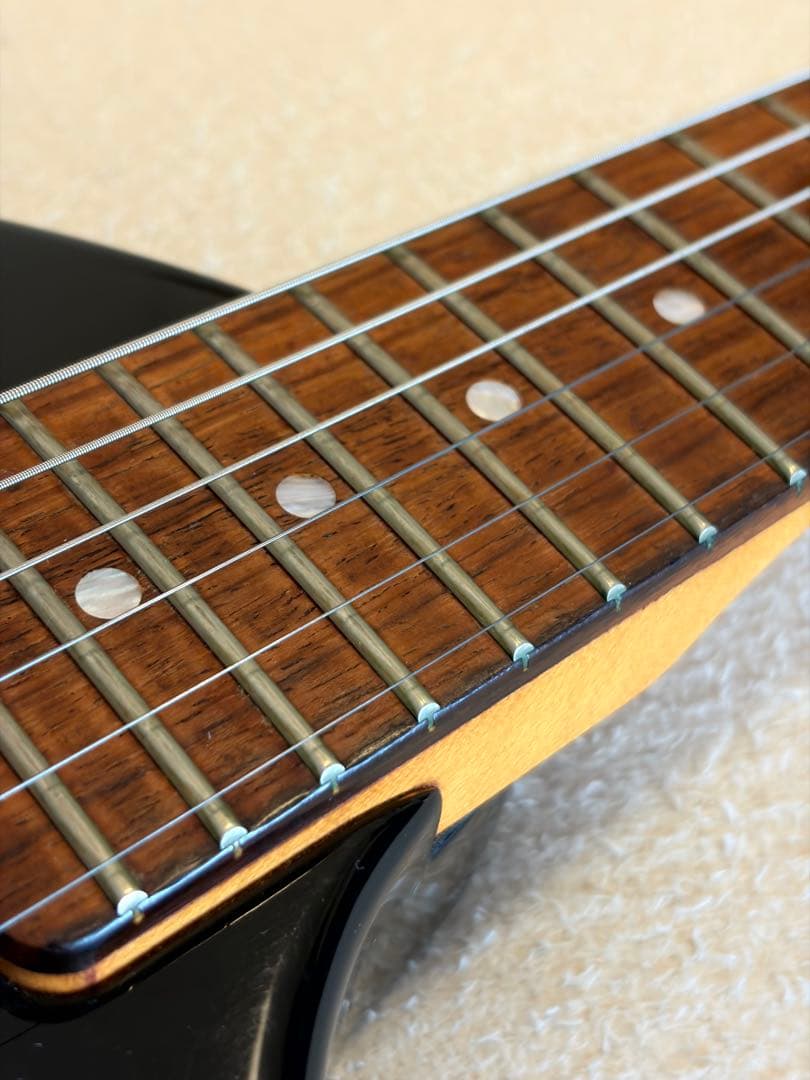 中古FERNANDES ZO-3 ゾーさん エレキギター　アンプから音出ます。