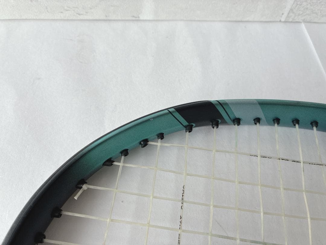 ⭐️美品⭐️YONEX EZONE100　2022 G2　ケース付