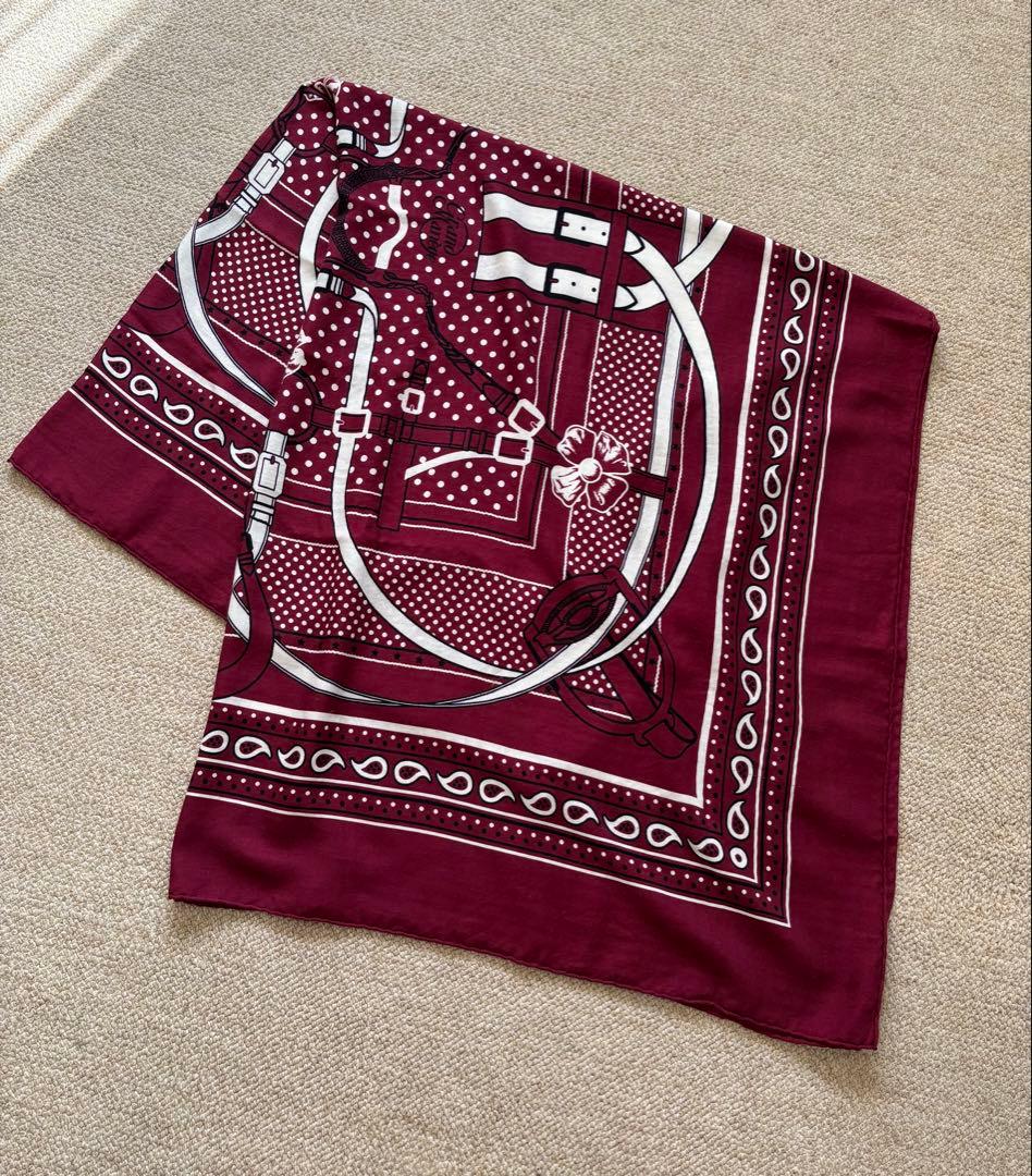 Hermès 、バンダナ柄、カシシル、スカーフ、ボルドー色、