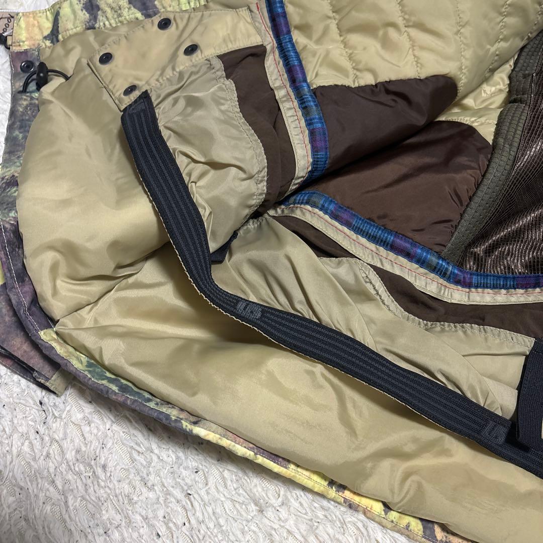 BURTON バートン 総柄カモ スノーボードジャケット フード付き 2722
