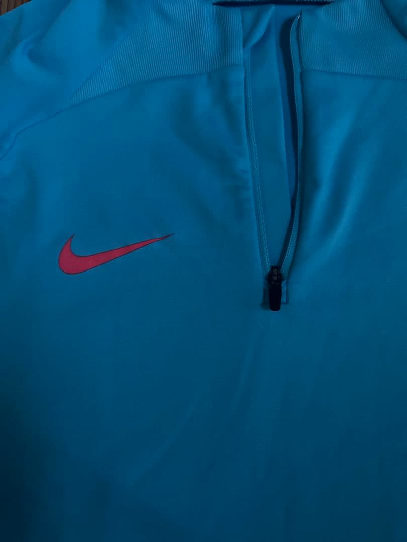 Nike 水色 ハーフジップ 長袖ジャージ