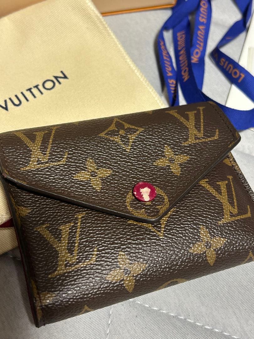 きょうLOUIS VUITTON モノグラム ポルトフォイユヴィクトリーヌ