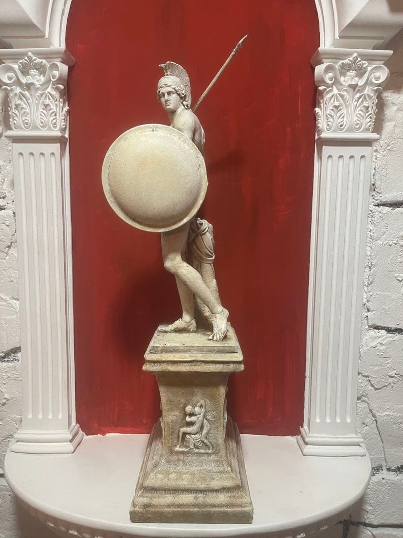 ホメロスの時代のギリシャの戦士アレスの像としても知られています。 高さ60cm