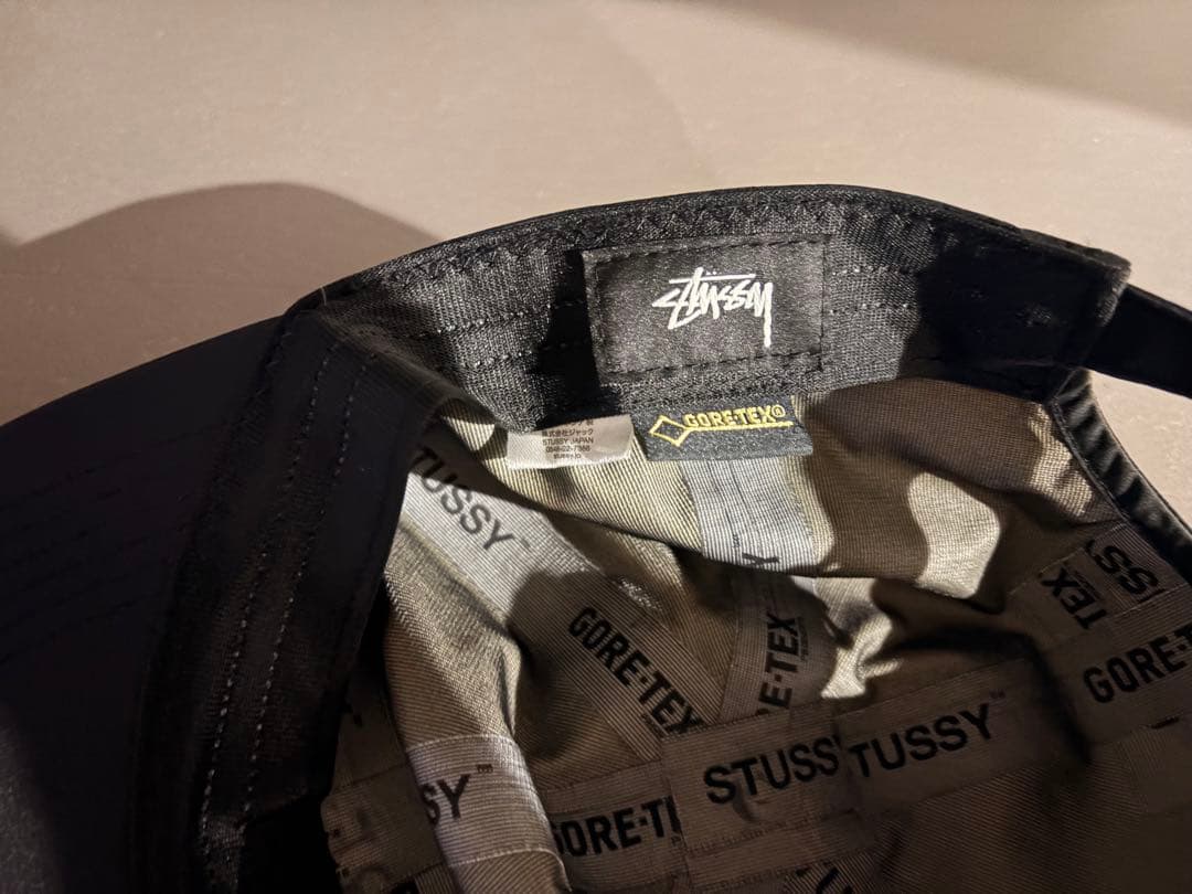 STUSSY GORE-TEXキャップ
