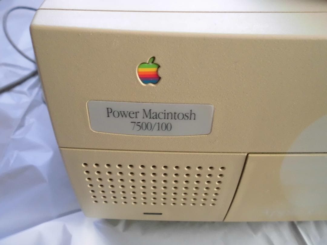 【動作確認済み・ジャンク扱い】 7500/100 キーボード マウス付き