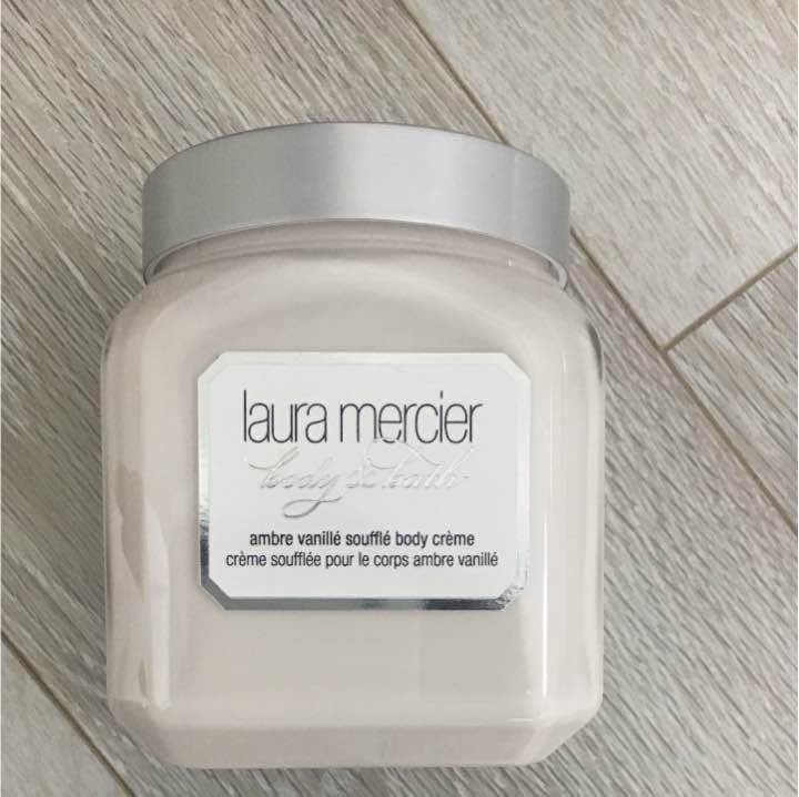 Laura mercier ローラメルシエ アンバーバニラ