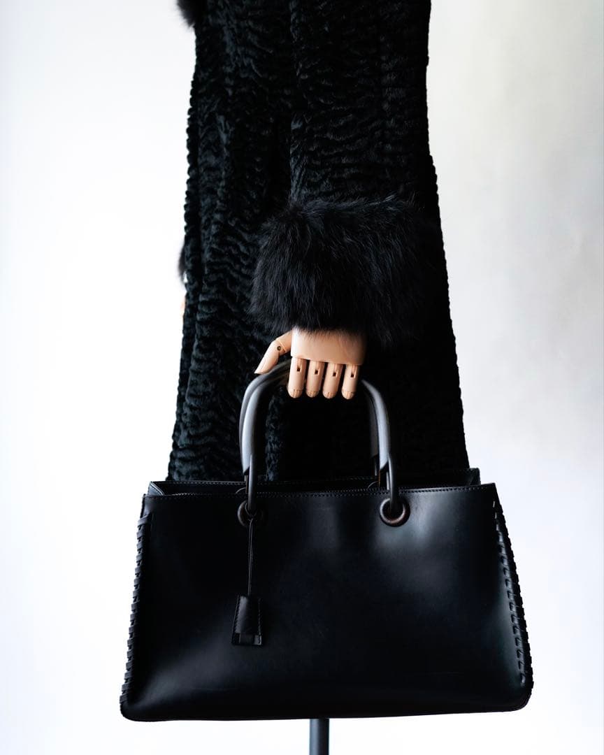 バッグ Rare GUCCI Leather Wood Handle Tote Bag