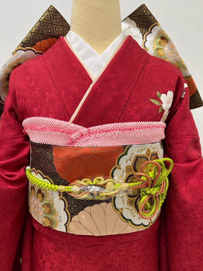 振り袖　フルセット　長襦袢付　成人式　赤　桜　結婚式　金彩加工　854